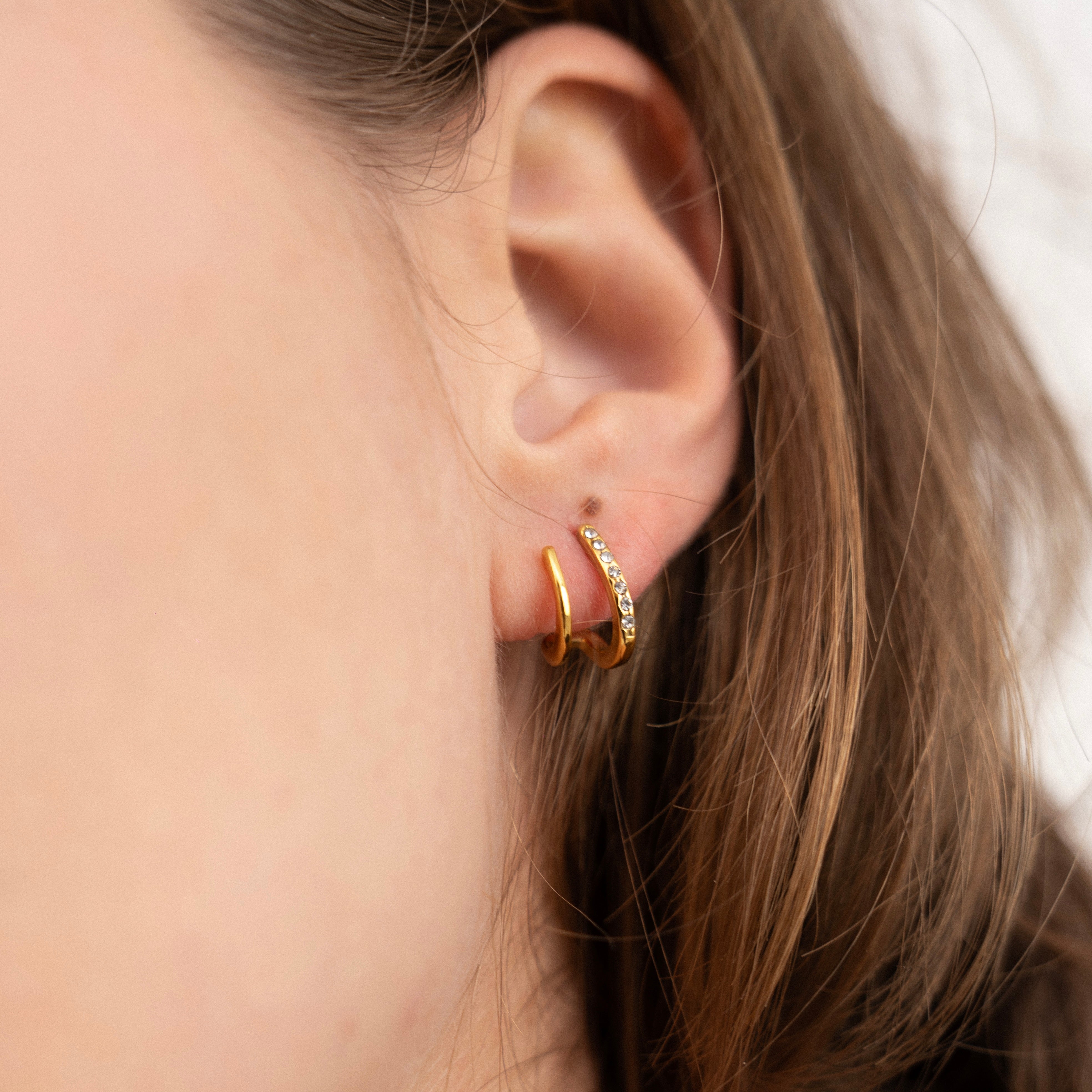 Elliot Bar Stud Earring-Dazzledvenus