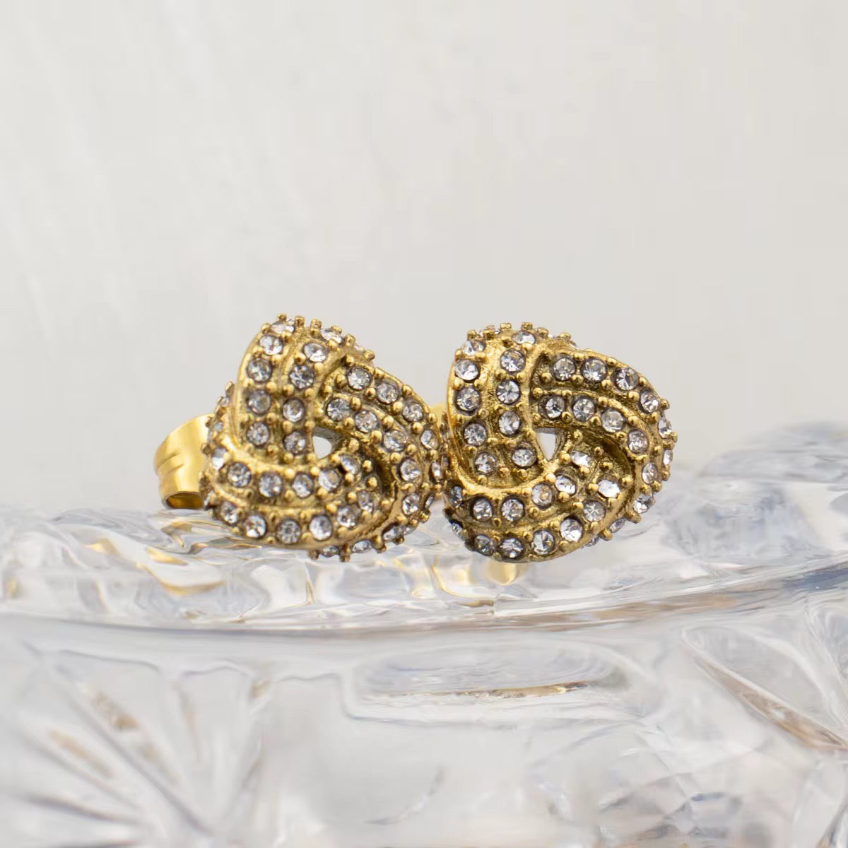 Lotus Pavé Stud Earring-Dazzledvenus