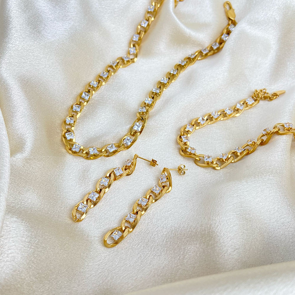 Highlife Cuban Link Necklace--Dazzledvenus