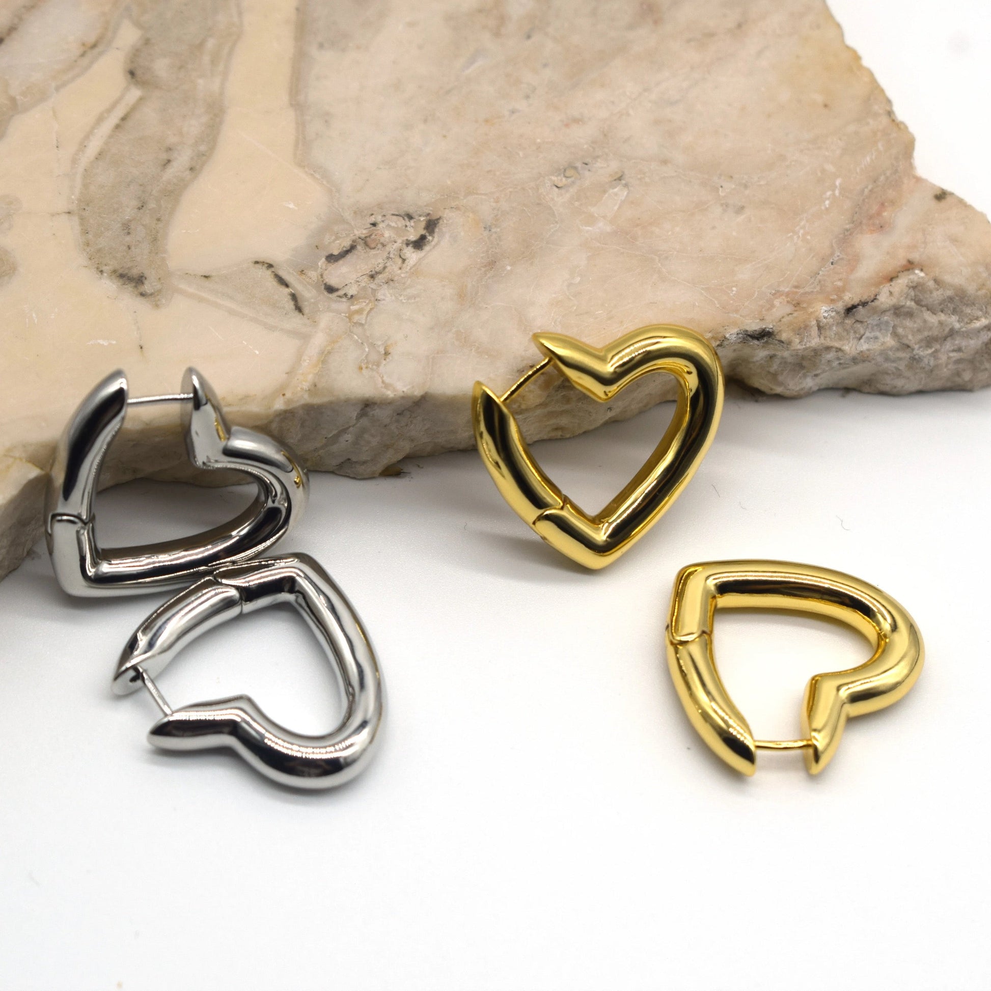 Chunky Heart Hoop Earrings-Shop our collection of romantic and stylish heart hoop earrings online. Find the perfect accessory to express your love and elevate your style. Purchase now!💟-Dazzledvenus
