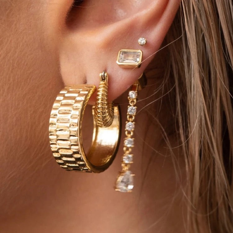 Chunky Watch Band Hoop Earring-Dazzledvenus