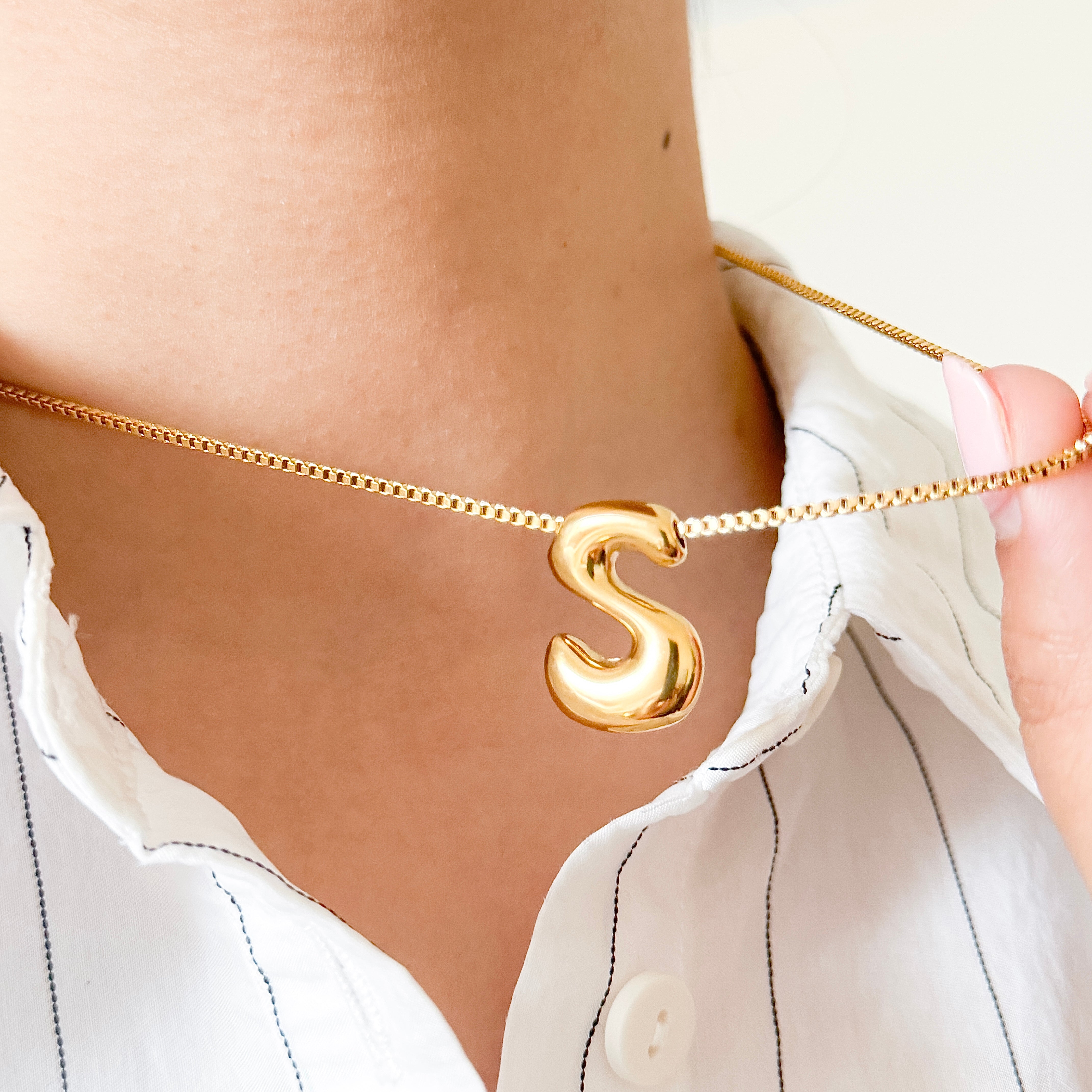 Molten Bubble Initial Necklace-Dazzledvenus