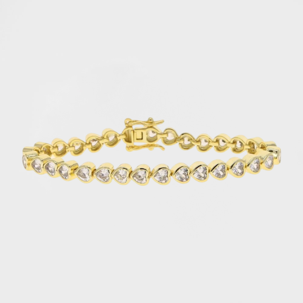 Bezel Heart Bracelet-Discover our elegant collection of heart bracelets. Find the best selection to add grace to your style effortlessly. Elevate your style with pure gems.✨-Dazzledvenus