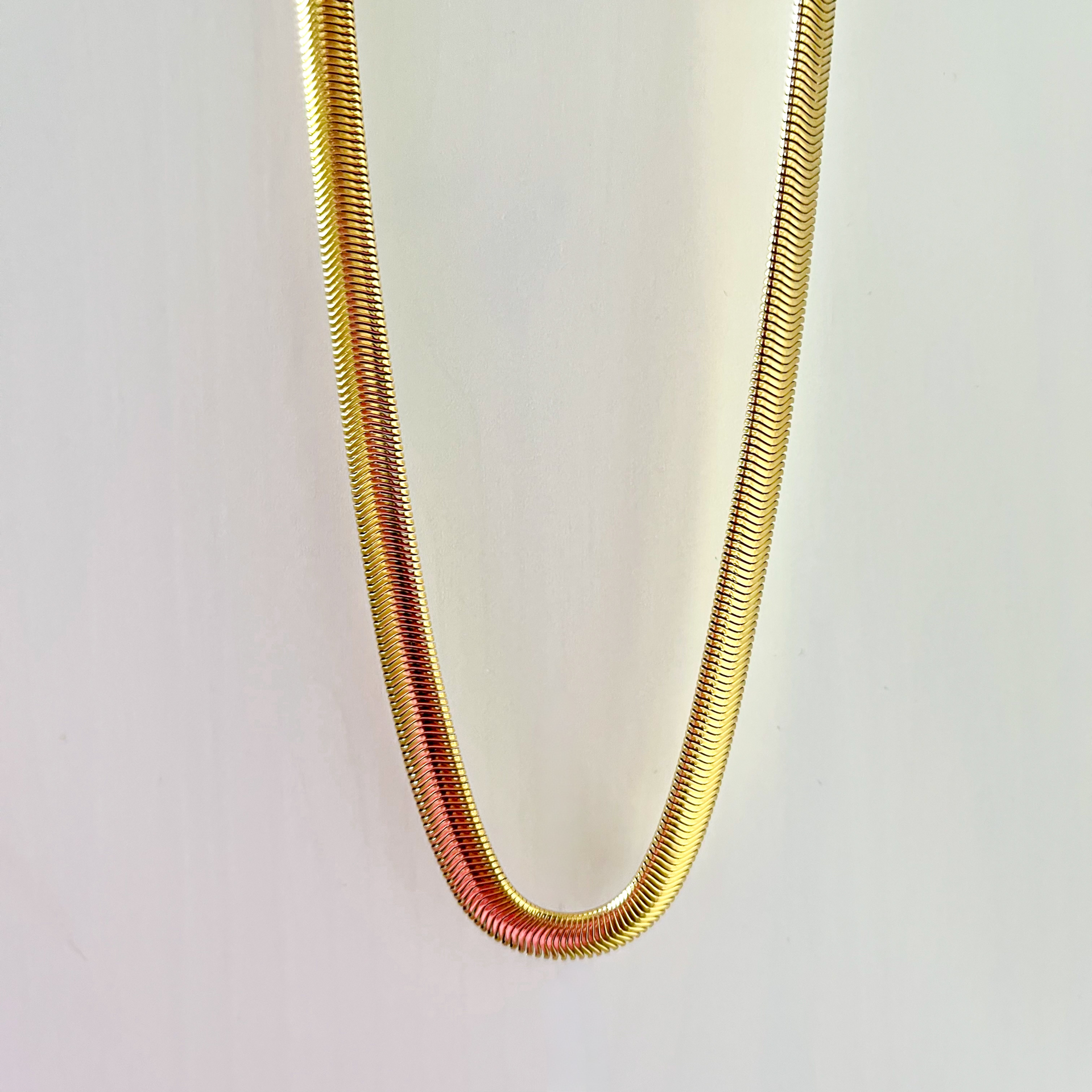 Celopetra Snake Chain Necklace-Dazzledvenus