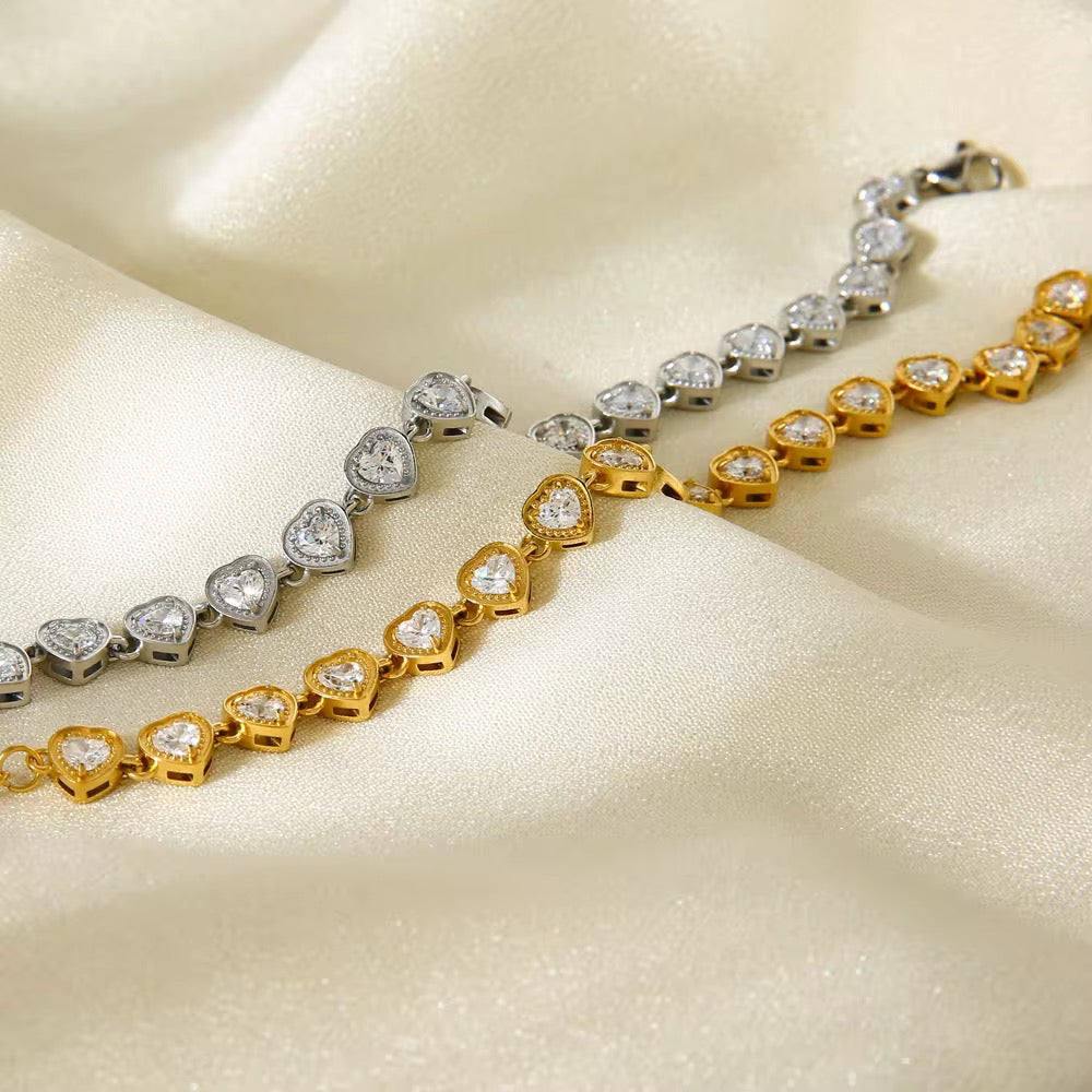 Zoe Heart Bracelet-Dazzledvenus
