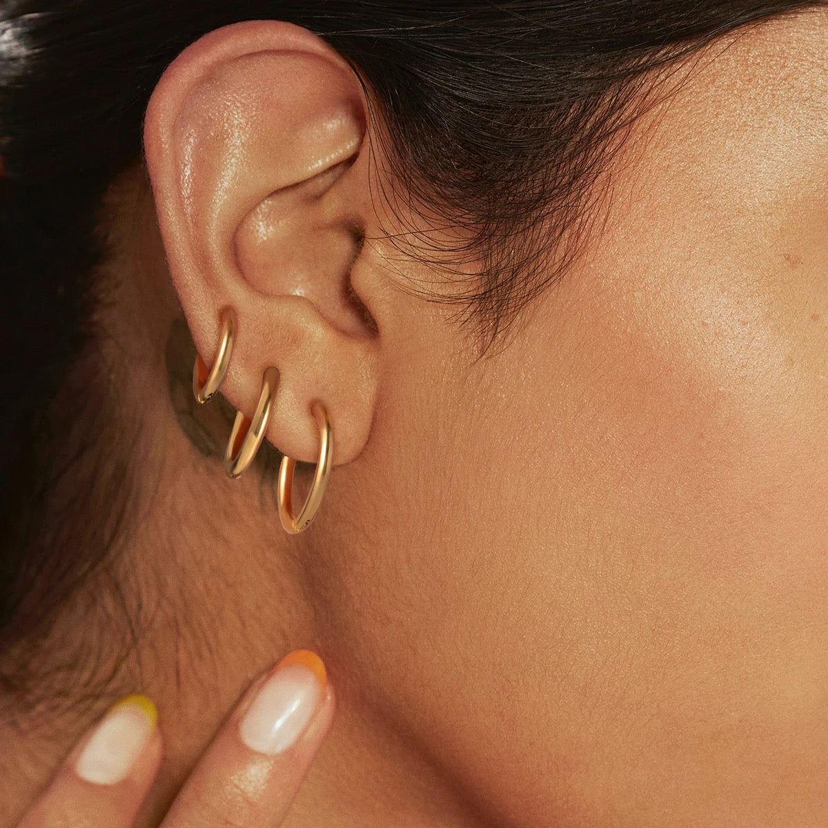 Set Of 18k Yellow Gold Hoop Earrings-Discover elegant 18k yellow gold hoop earrings, perfect for making style statements. Explore our collection for timeless designs that elevate your look! ✨-Dazzledvenus