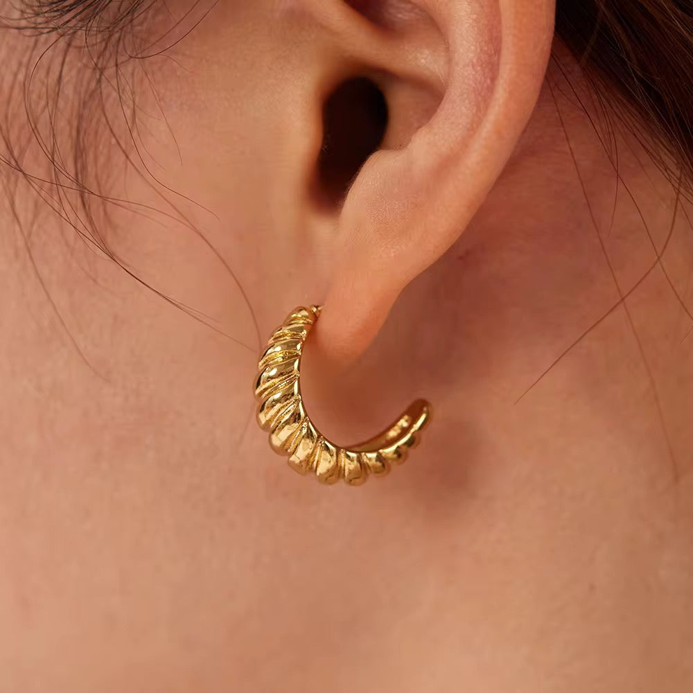 Everyday Fluid Hoop Earring-Dazzledvenus
