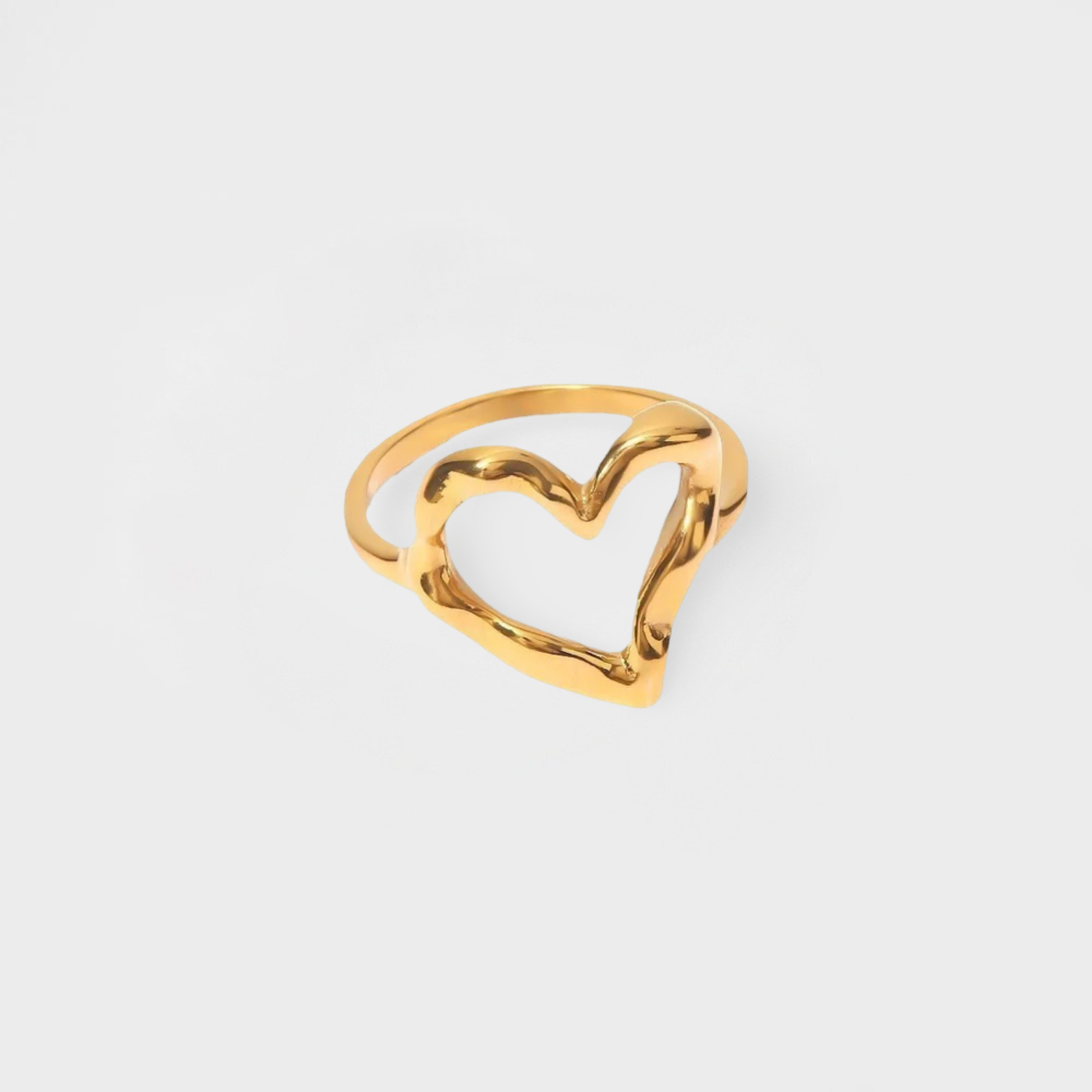 Amour Hammered Heart Ring--Dazzledvenus