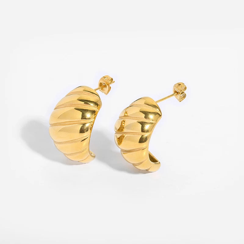 Ridge Croissant Earring--Dazzledvenus