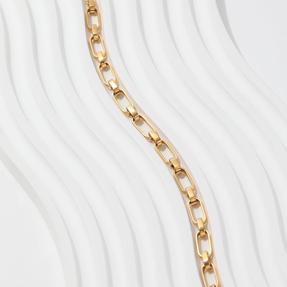 Essential Paperclip Link Bracelet--Dazzledvenus