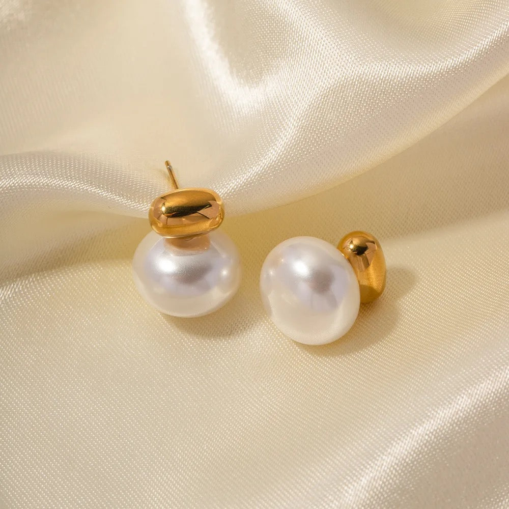 Empress Pearl Stud Earring--Dazzledvenus