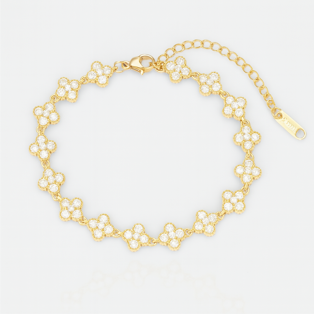 Sparkling Clover Bracelet-Dazzledvenus