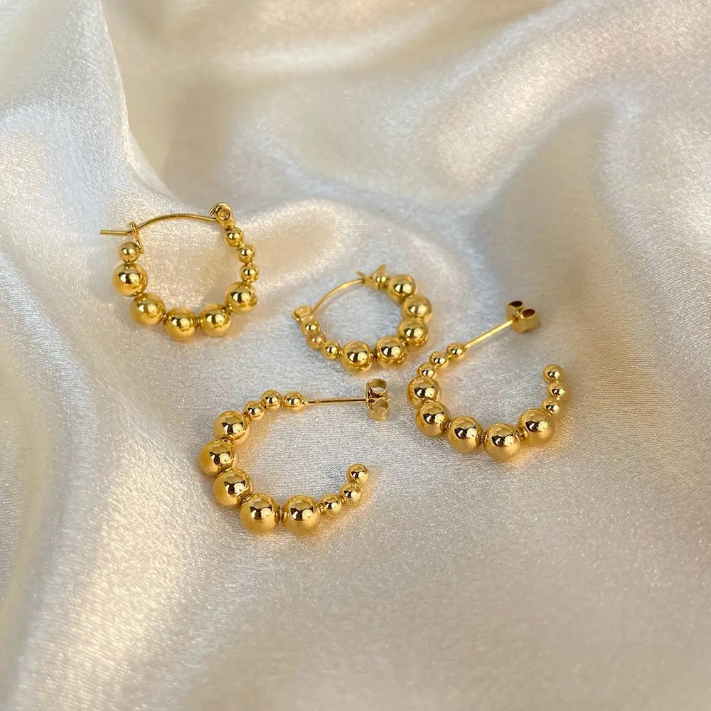 Essential Solid Beaded Small Hoop Earring-Gold-Dazzledvenus