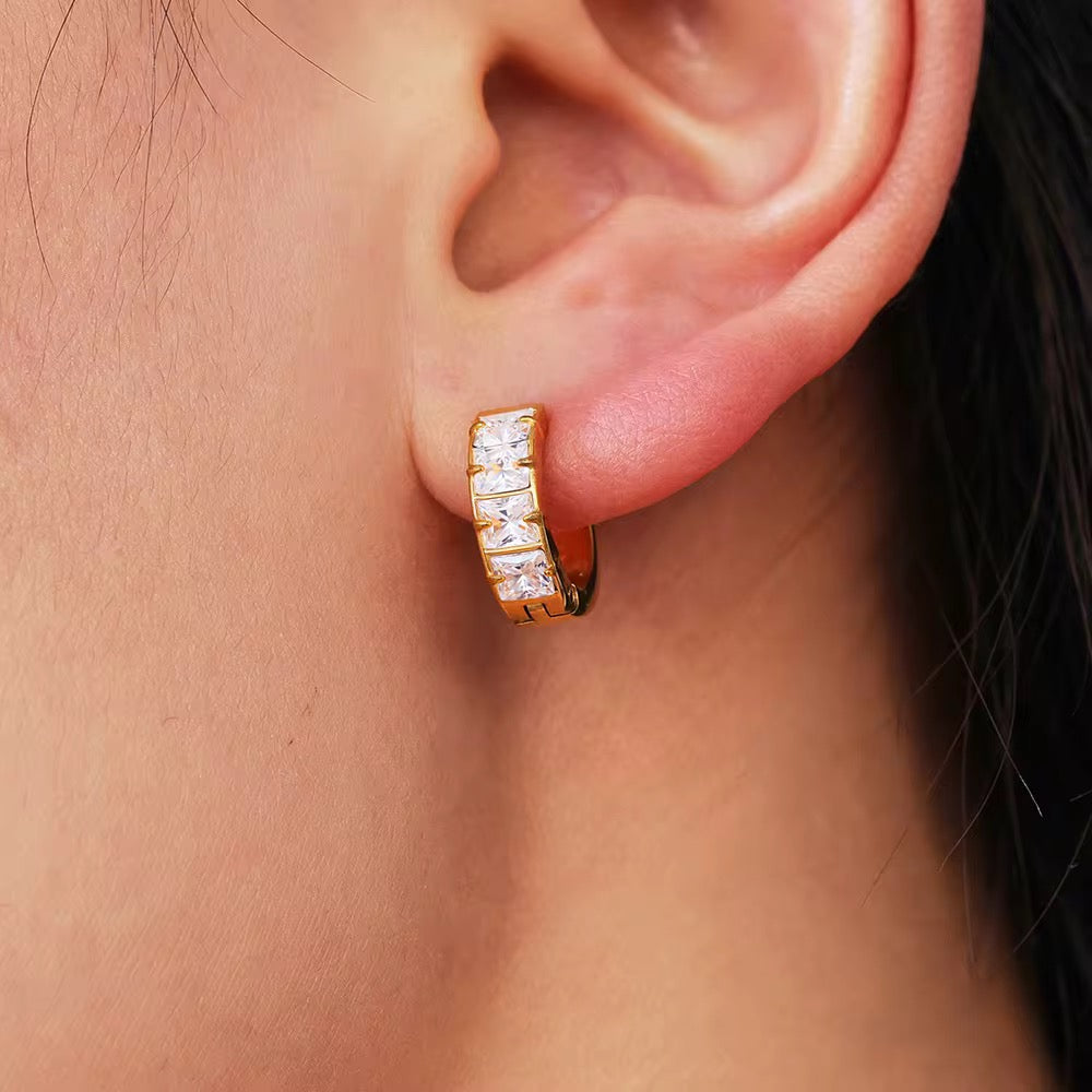 Muse Huggie Hoop Earring-Dazzledvenus
