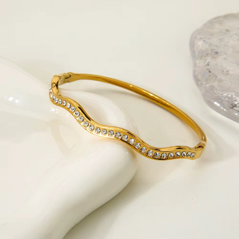 Wave Tennis Bangle-Dazzledvenus
