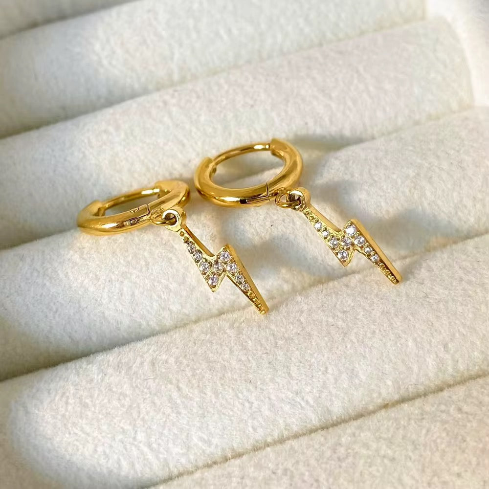 Lightning Bolt Huggie Earring-Dazzledvenus