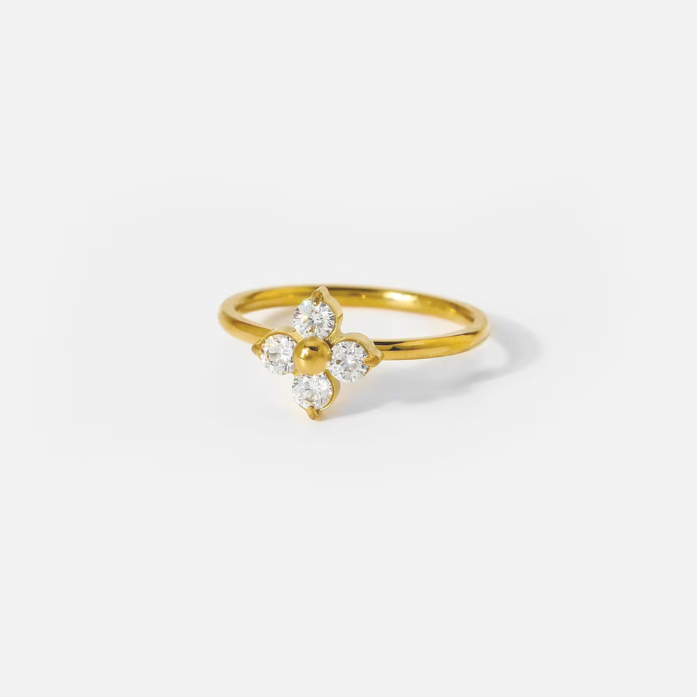 Angelic Clover Ring-Dazzledvenus