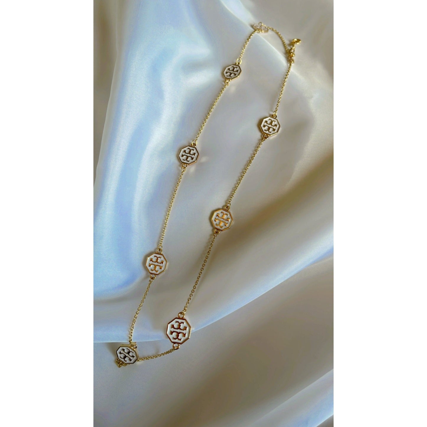 Long Pearl Necklace-White-Get the best deals when you buy an elegant Long Pearl Necklace online. Elevate your style with this timeless accessory. Perfect for any occasion. Shop now!-Dazzledvenus