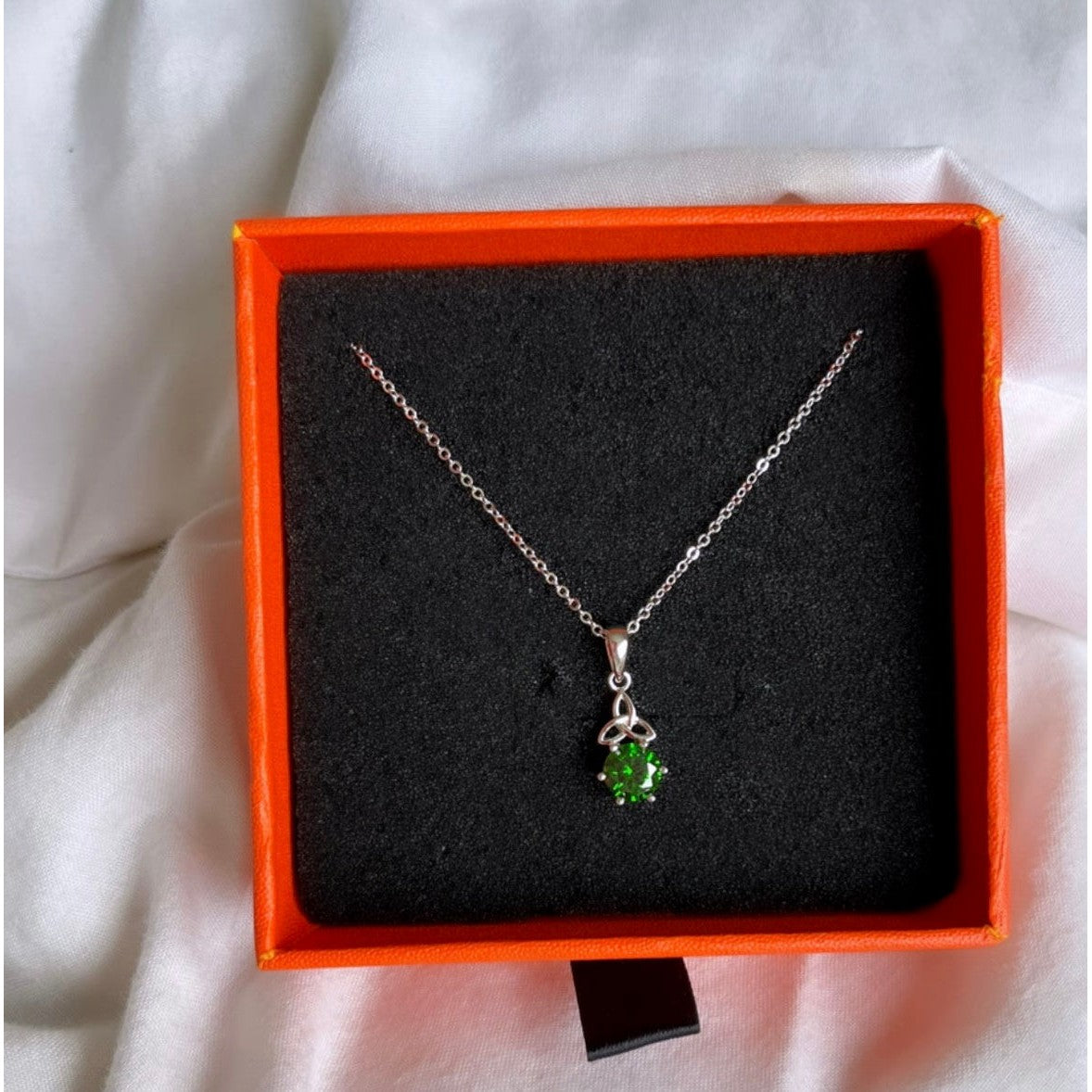 Trinity Emerald Irish Necklace--Dazzledvenus