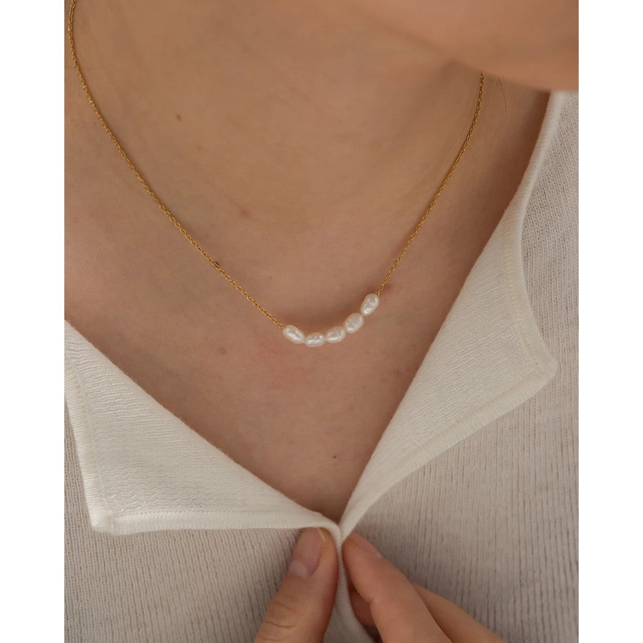 Baroque Fresh Water Pearls Dainty Necklace-Dazzledvenus
