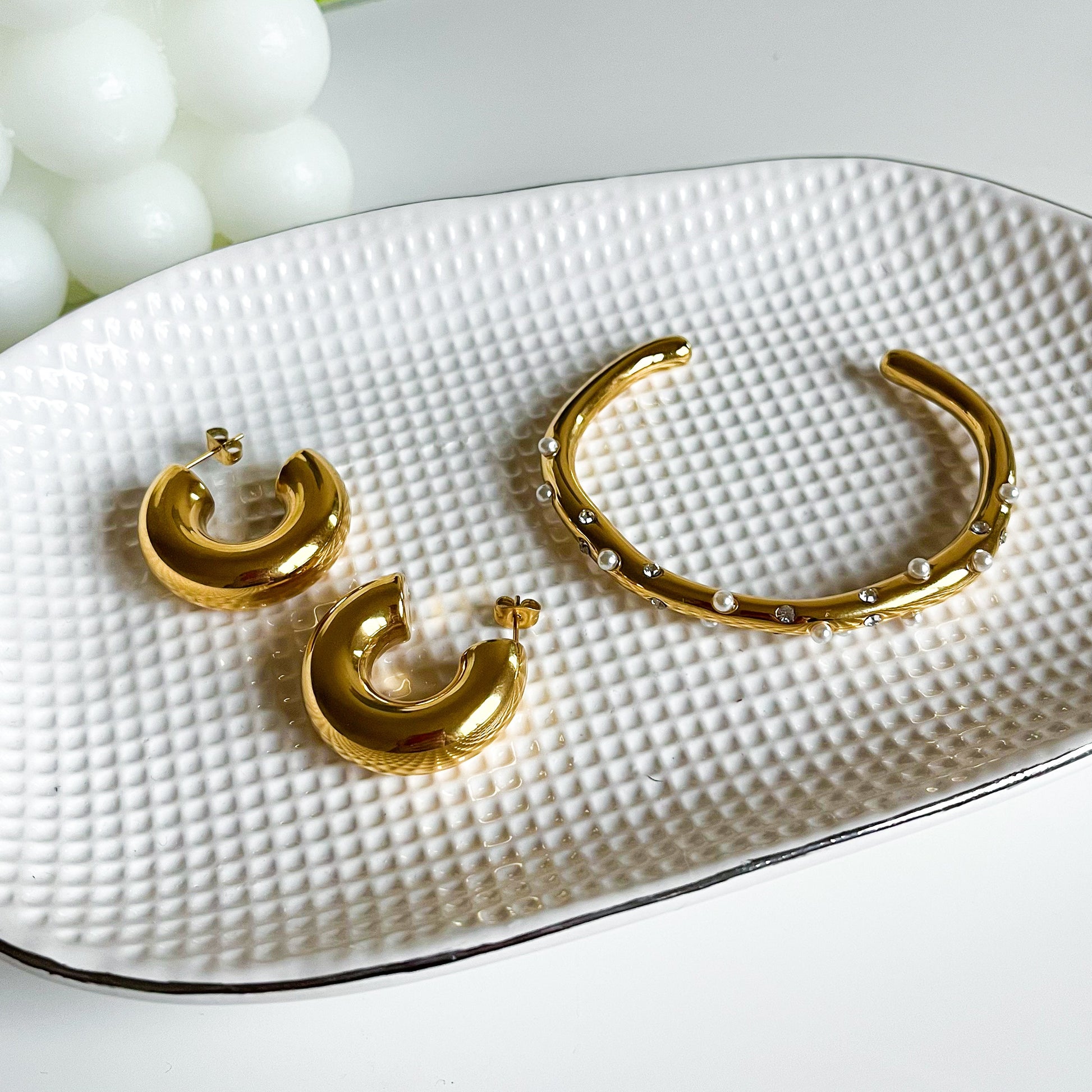 CZ Zircon & Pearl Open Cuff Bangle-Dazzledvenus