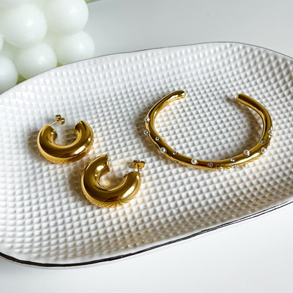 CZ Zircon & Pearl Open Cuff Bangle-Dazzledvenus