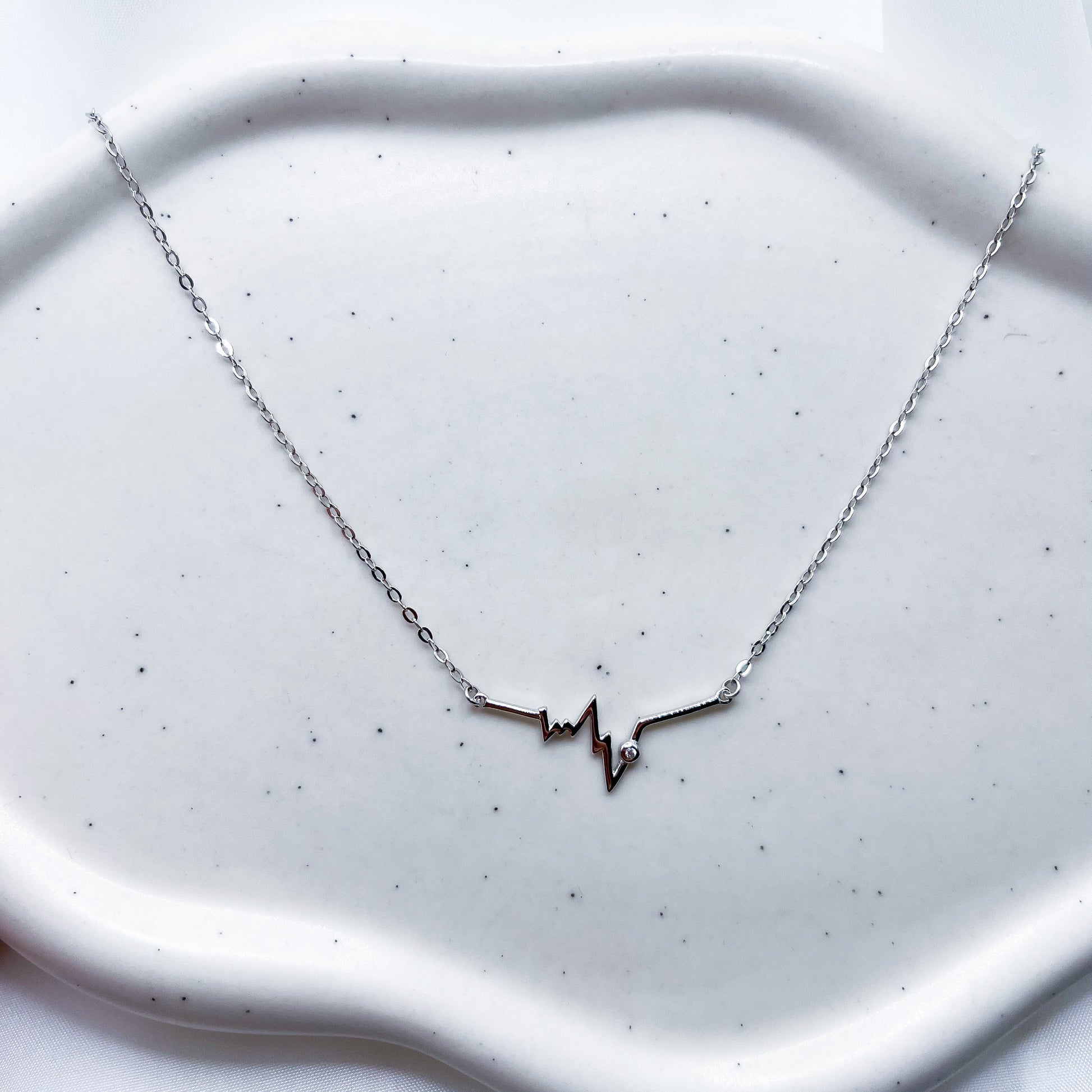 Heart Pulse Minimal Necklace-Silver-Dazzledvenus