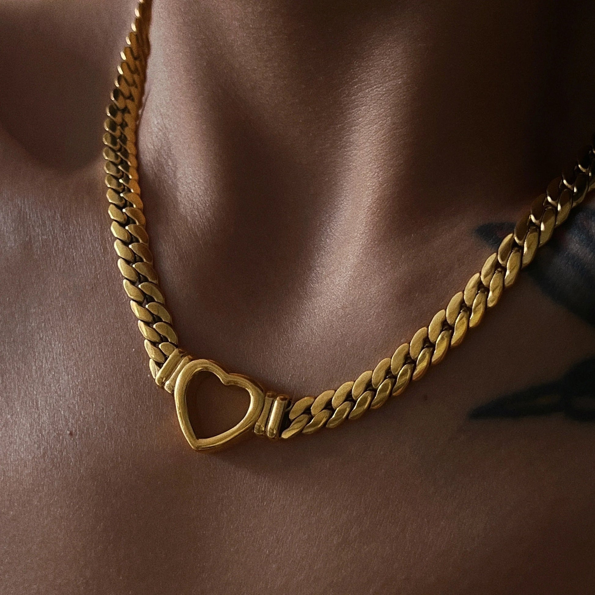 Hollow Heart Love Collar Necklace-Dazzledvenus