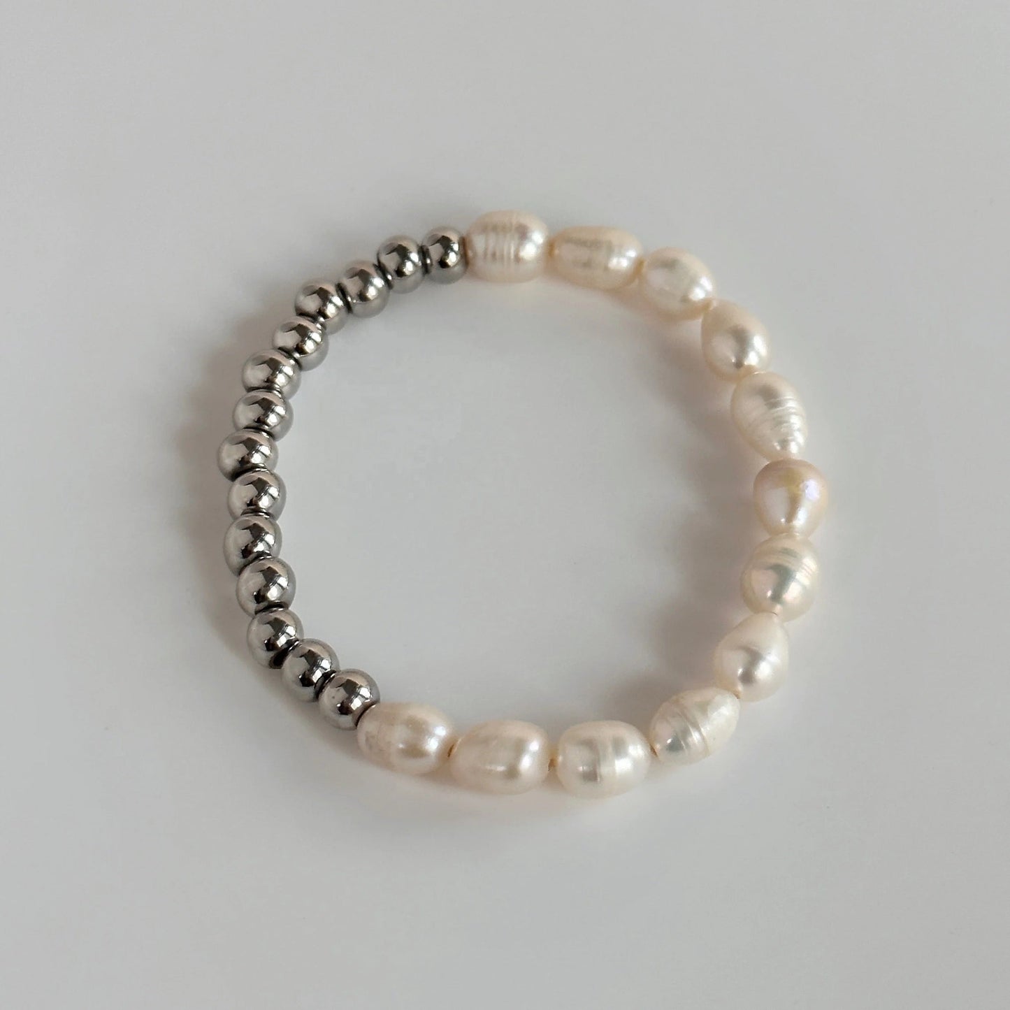 Pearl & Bead Stretchable Bracelet-Dazzledvenus