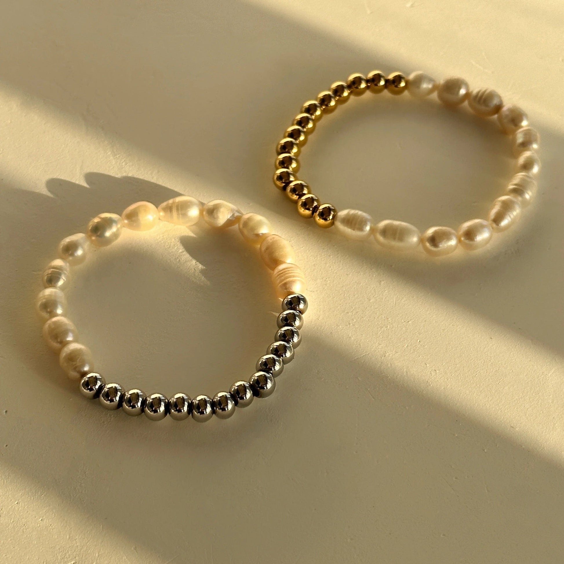 Pearl & Bead Stretchable Bracelet-Dazzledvenus
