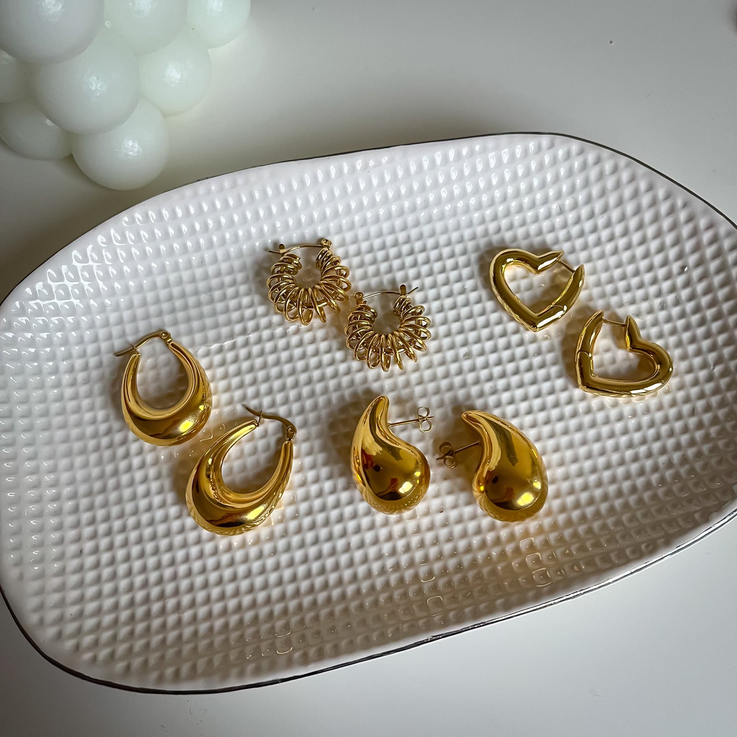 Spiral Phone Line Hoop Earring-Dazzledvenus