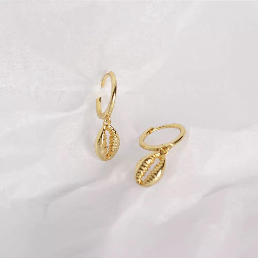 Gold Macchiato Huggie Earring-Gold-Dazzledvenus